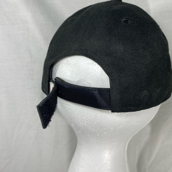 Las Vegas (Oakland) Raiders New Era Velcro adjustable Hat, size OS Youth. - Picture 4 of 6